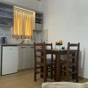 Apartment Milos, Himarë
